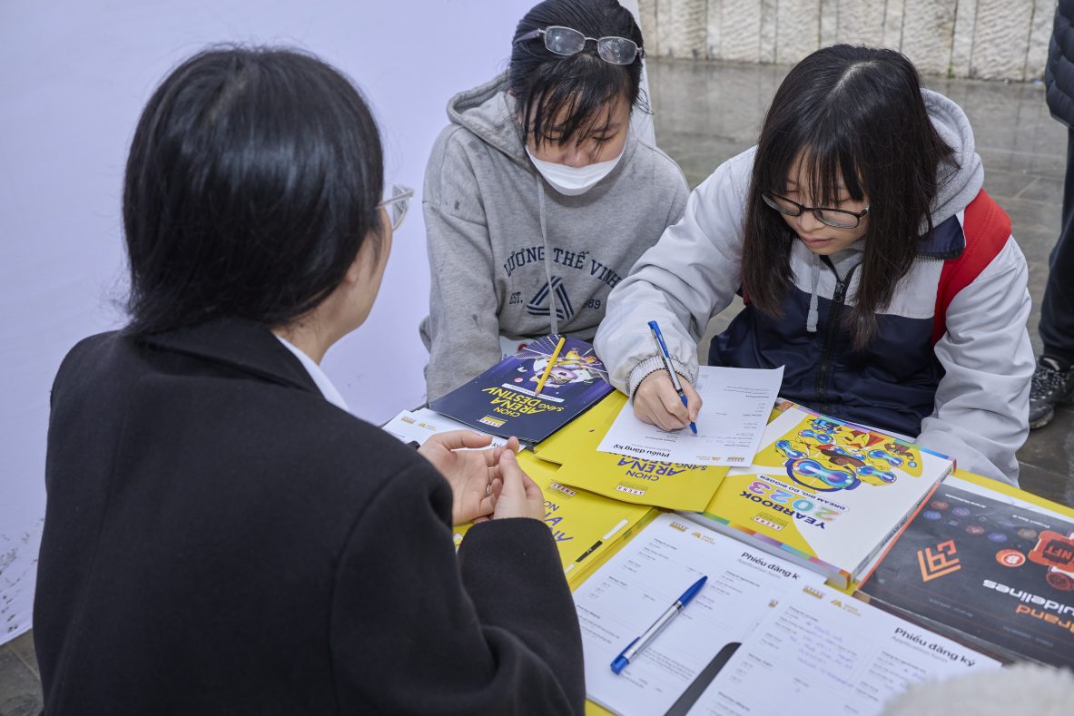 Thiết kế đam mê cùng các bạn học sinh THPT Lương Thế Vinh