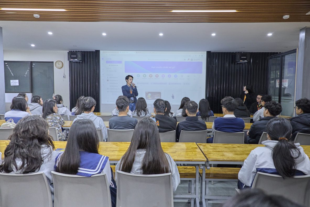 Thiết kế đam mê cùng các bạn học sinh THPT Lương Thế Vinh