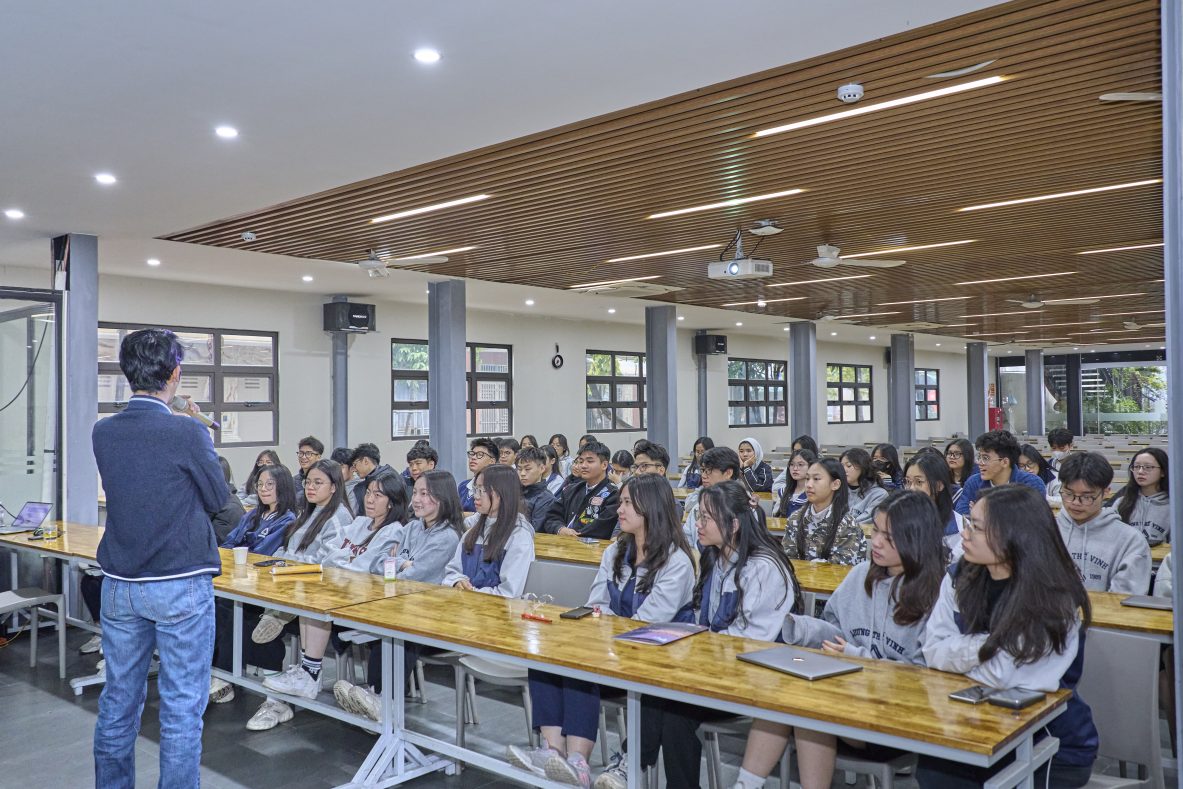 Thiết kế đam mê cùng các bạn học sinh THPT Lương Thế Vinh