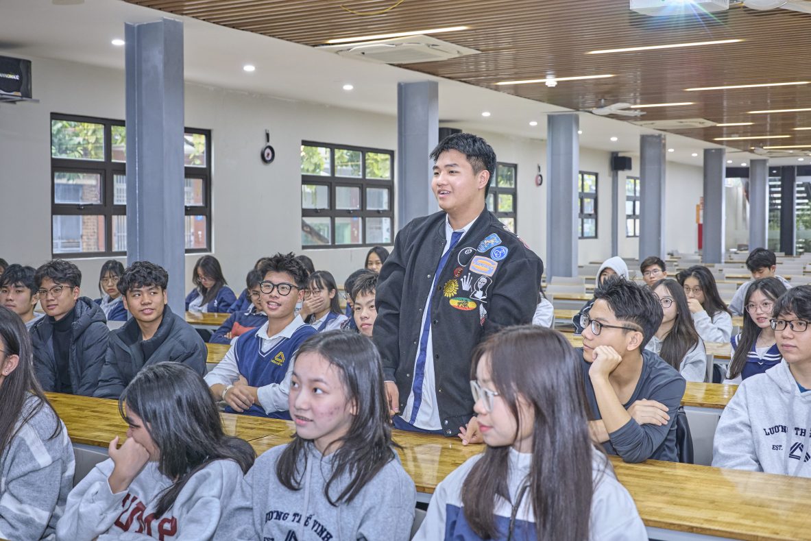 Thiết kế đam mê cùng các bạn học sinh THPT Lương Thế Vinh