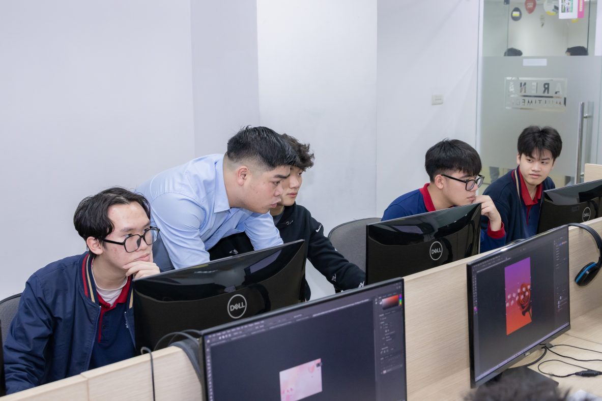 Arena Multimedia “thắp lửa” Sáng tạo tại trường THPT Đoàn Thị Điểm