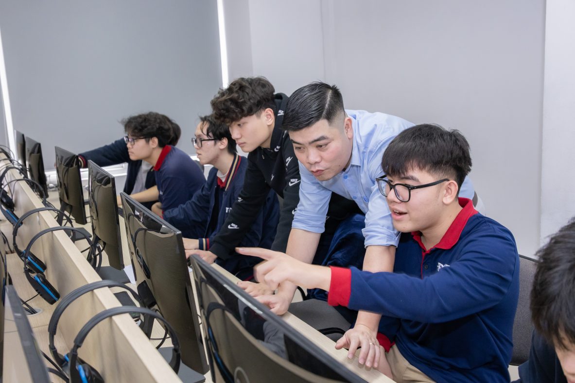 Arena Multimedia “thắp lửa” Sáng tạo tại trường THPT Đoàn Thị Điểm
