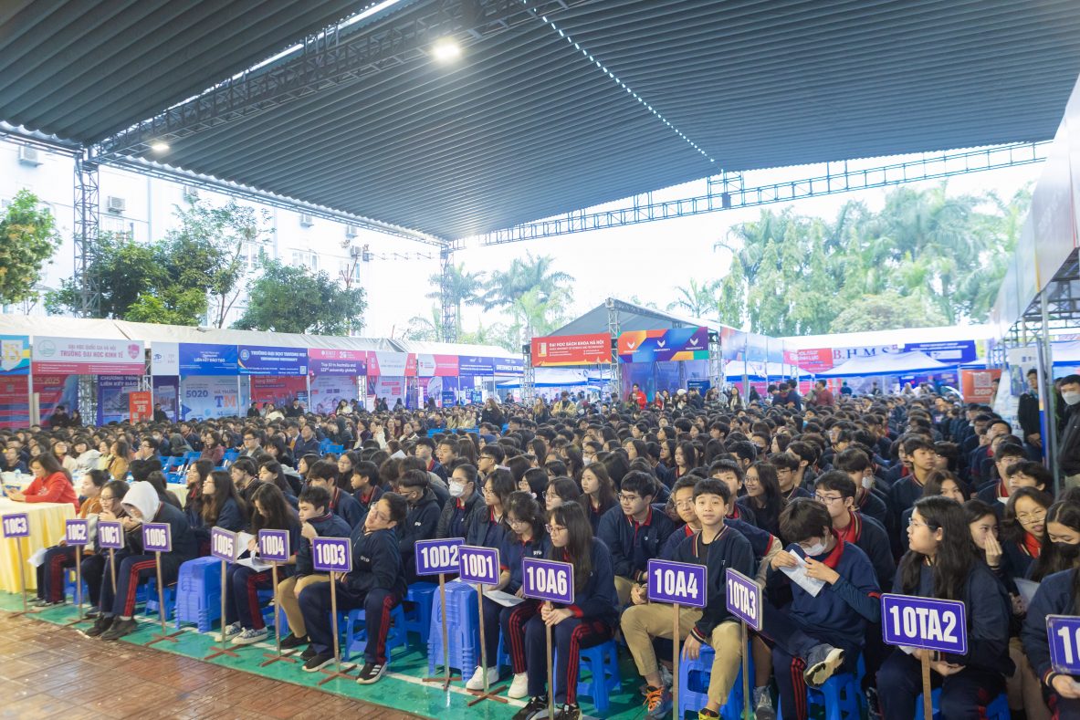 Arena Multimedia “thắp lửa” Sáng tạo tại trường THPT Đoàn Thị Điểm